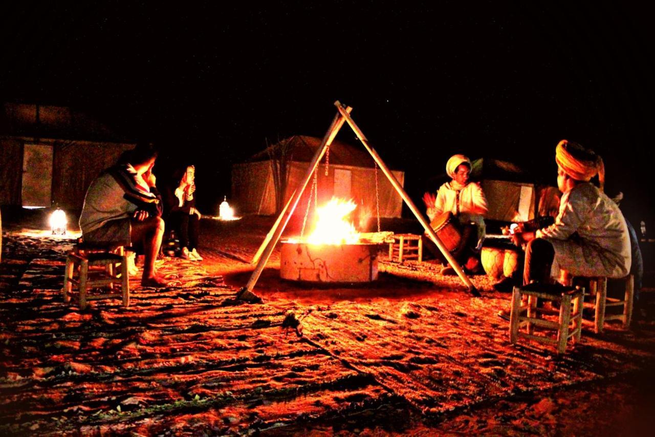 Krich Camp Hotel Мерцуга Екстериор снимка
